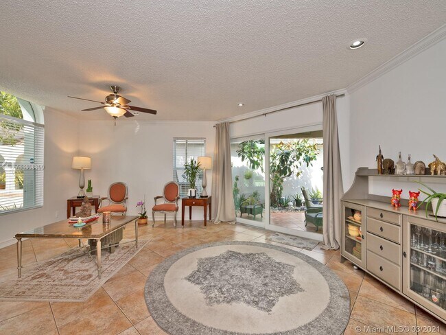 Foto del edificio - 1445 Garden Rd