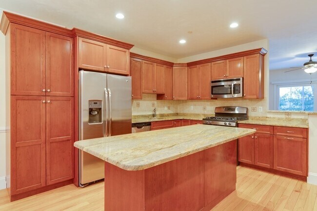 Foto del edificio - 34 Pleasant St