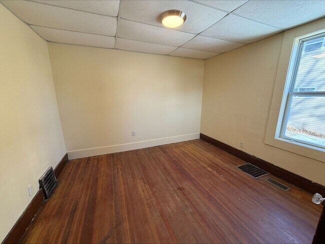 Foto del edificio - 2 bed 1 bath House for rent!