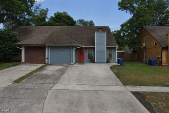 Building Photo - 11719 Fort Caroline Lakes Dr N