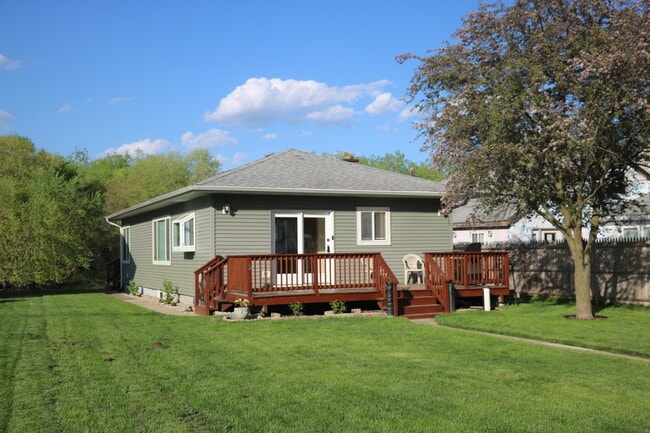 Foto del edificio - 42527 N Forest Ln