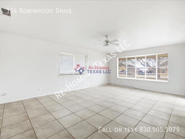 Foto del edificio - 134 Robinhood