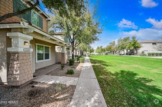 Building Photo - 1559 S Longspur Ln