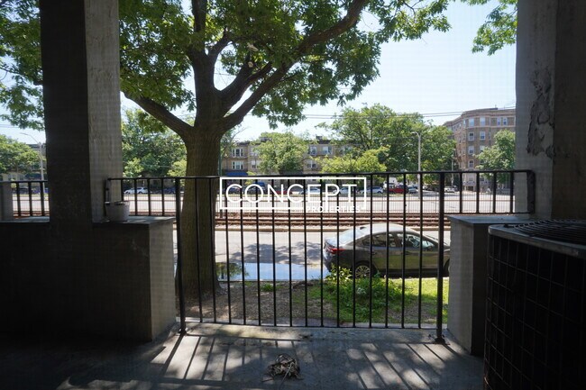 Foto del edificio - 1133 Commonwealth Ave