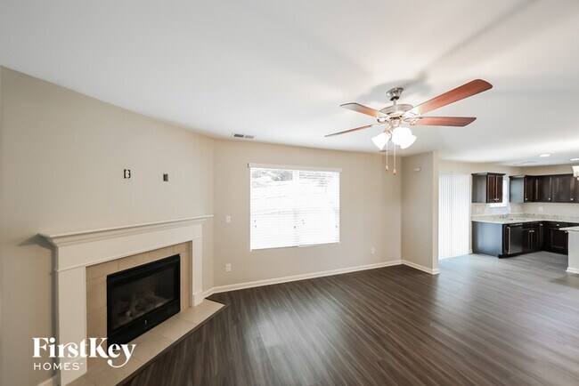 Foto del edificio - 940 Valley Cir