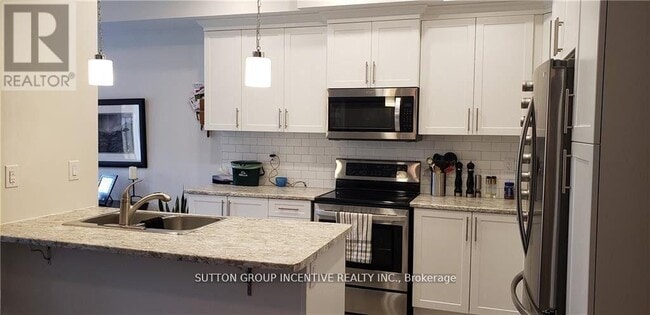 Building Photo - 33 CHURCHLEA MEWS