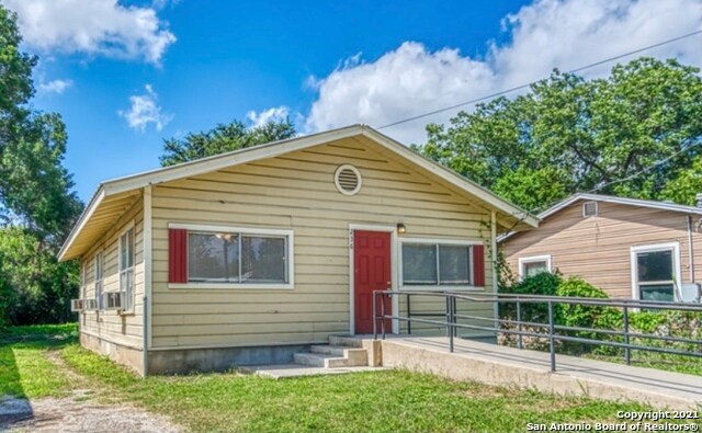 Building Photo - 236 Hawthorne-