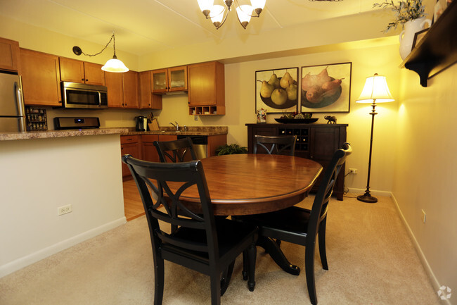 2 BR, 1.5 BA - dining room - Burnwood Apartments