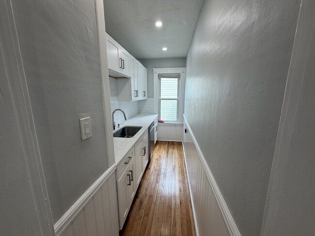 Building Photo - 72 Everard St