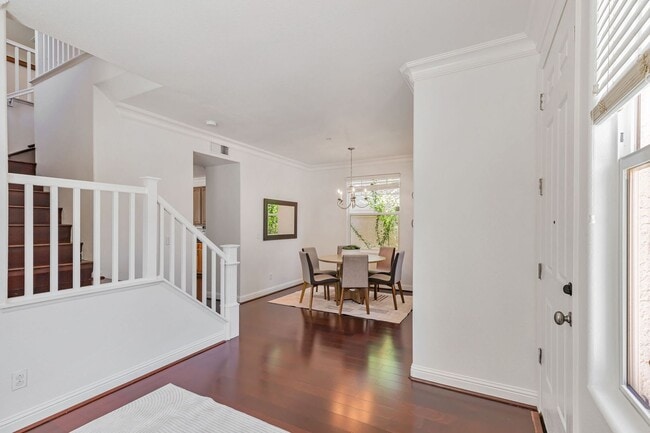 Building Photo - 8940 Acorn Way