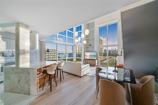 Foto del edificio - 1701 Sunset Harbour Dr