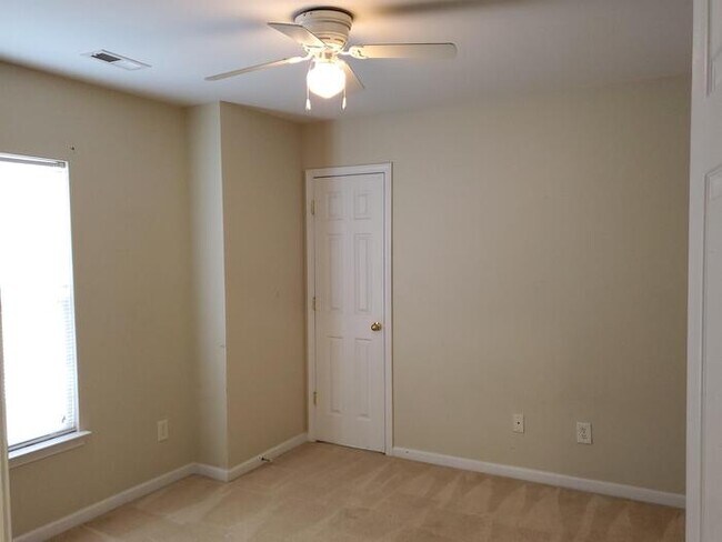 Foto del edificio - 8442 Magnolia Springs Dr
