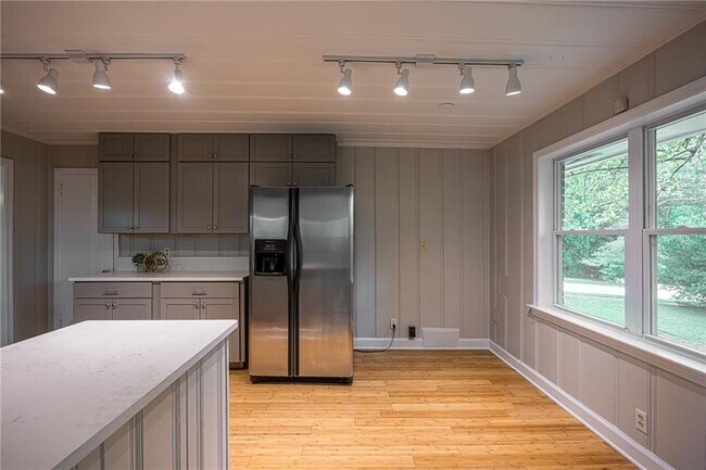 Foto del edificio - 1273 Briarcliff Rd NE