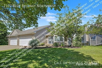 Building Photo - 2107 Blue Bell Way