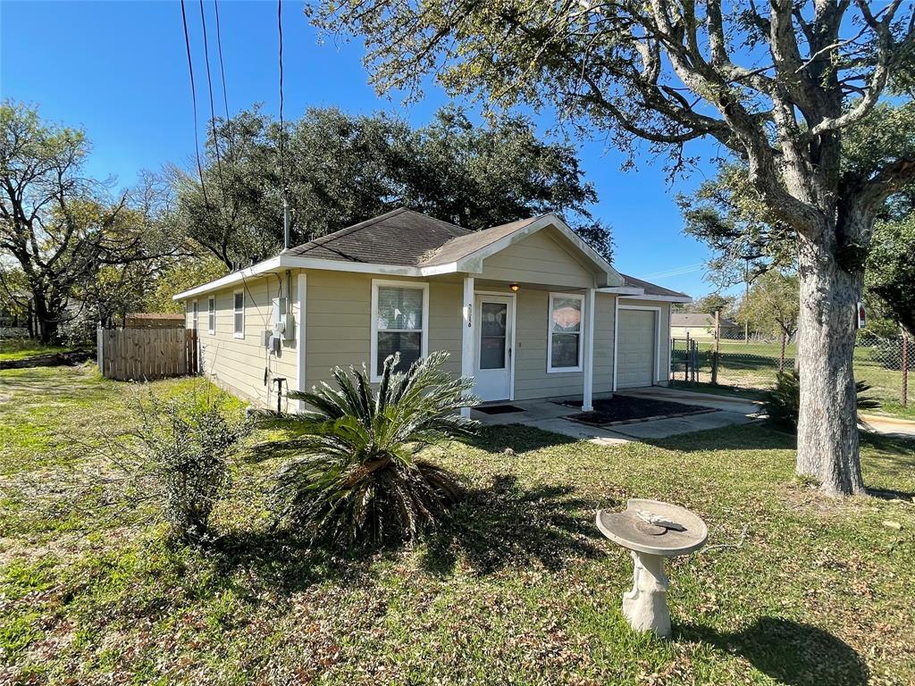 2216 Avenue F, Dickinson, TX 77539 House Rental in Dickinson, TX