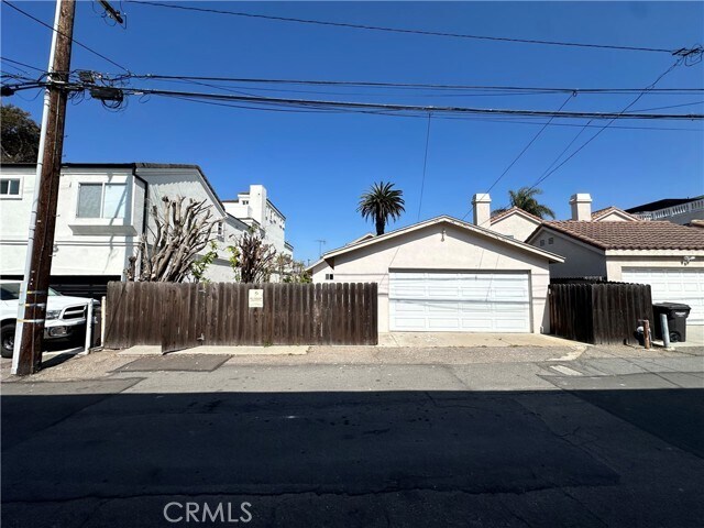 Building Photo - 408 8th St
