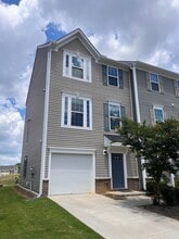 Building Photo - 512 Autumn Cure Ct