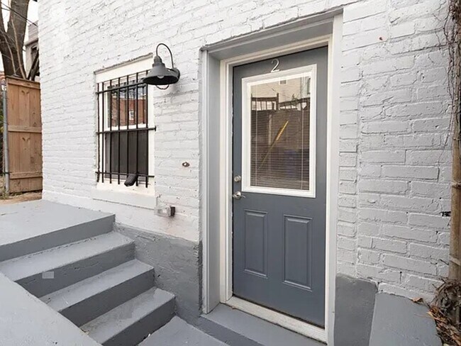 Foto del edificio - 111 Rhode Island Ave NW