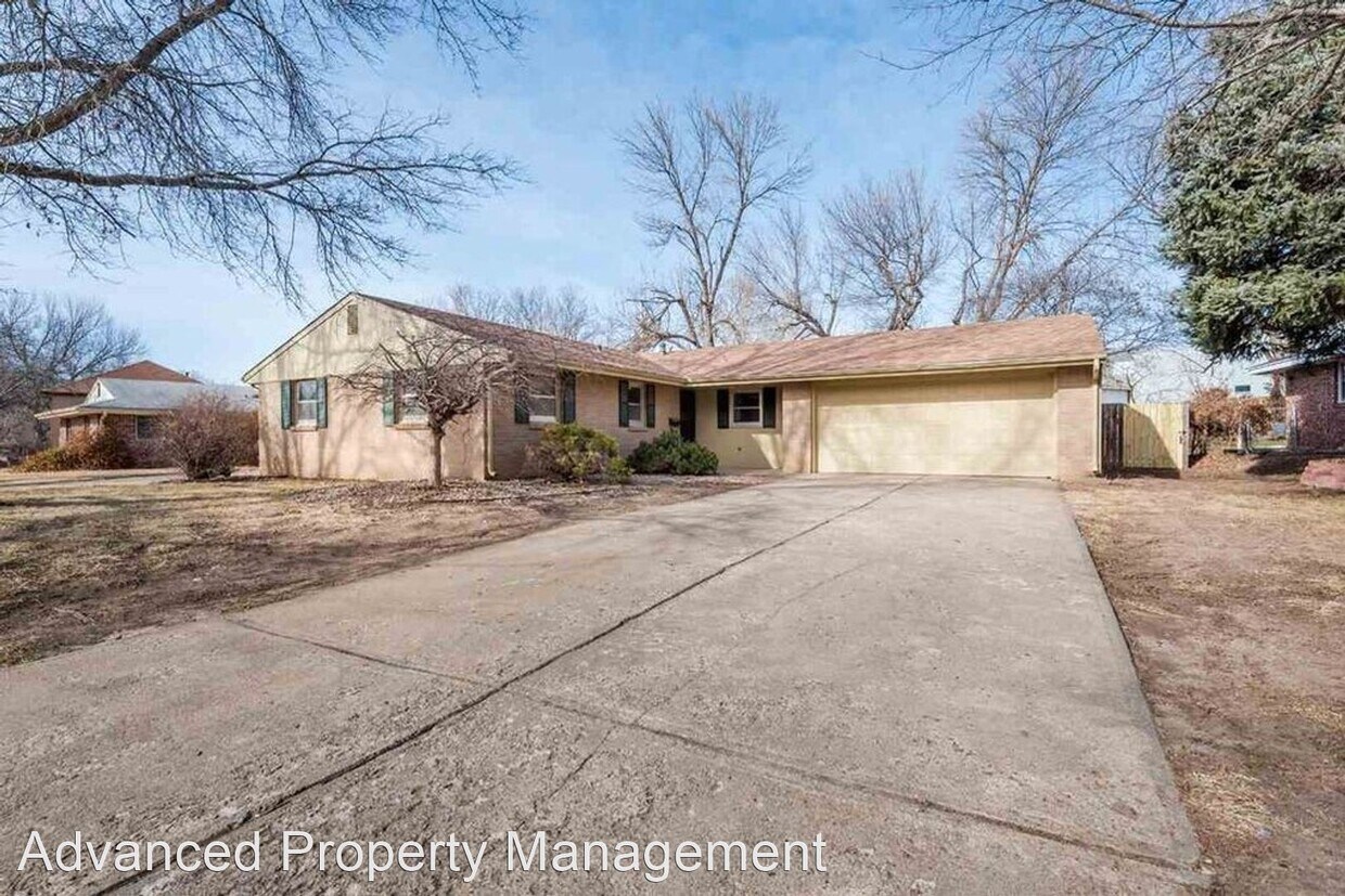 Foto principal - 3 br, 2 bath House - 2420 Vaughn Drive