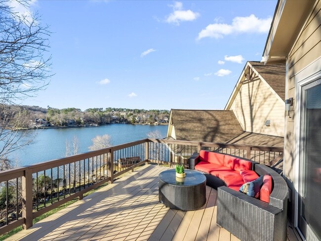 Studio Apt with waterviews on Lake Wylie! - Studio Apt with waterviews on Lake Wylie!