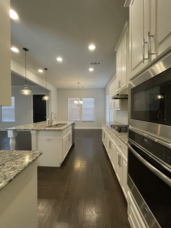 Foto del edificio - 2 story, Corner lot, Frisco ISD