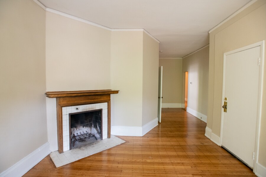 Primary Photo - 2216 E Ivanhoe Pl
