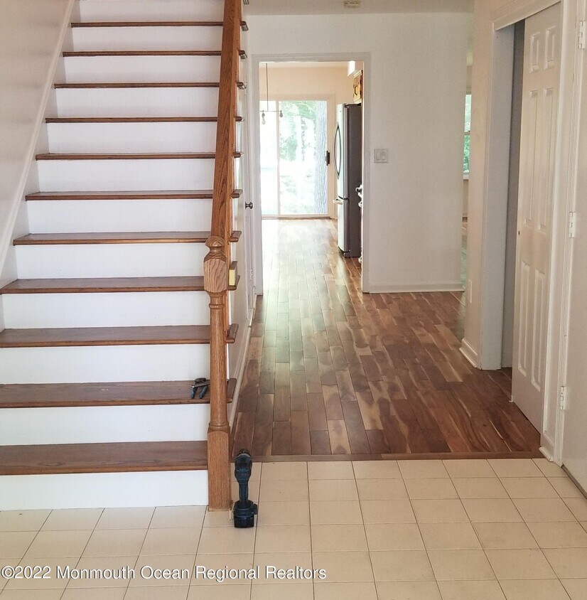 19 Whitesands Way, Little Silver, NJ 07739 Condo for Rent in Little