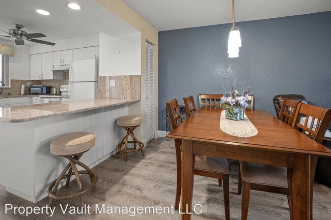 Building Photo - 2 br, 2 bath House - 26262 Nadir Road Unit...