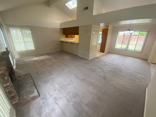 Foto del edificio - Charming 3 Bedroom, 2 Bath Home in San Mar...