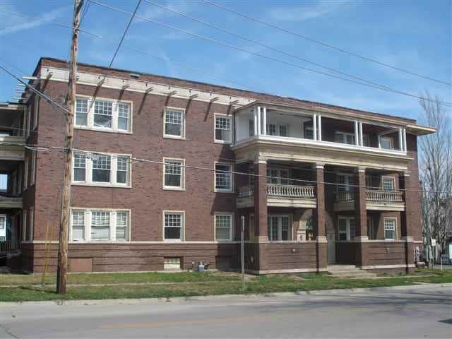 Primary Photo - 505 Wellington St