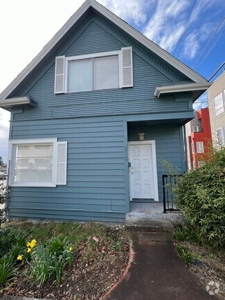 Building Photo - 815 N 42nd St