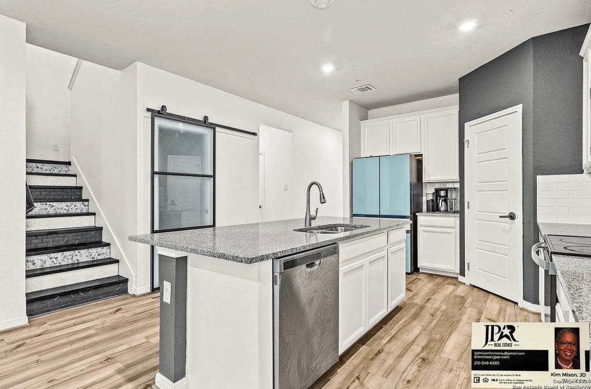 Building Photo - 3306 Junction Bay