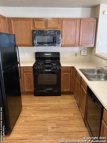 Building Photo - 6410 Candlewick Ct