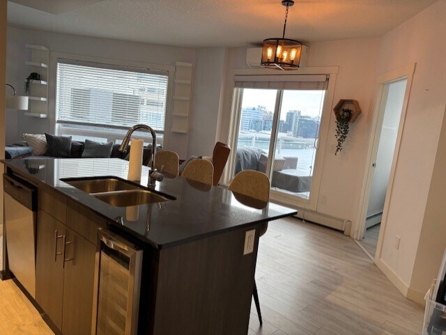 Photo du bâtiment - 10226-10104 104 Street NW