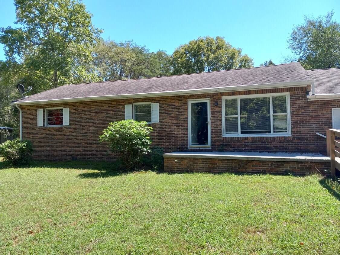 1124 Whites Mill Rd, Maryville, TN 37803 House Rental in Maryville
