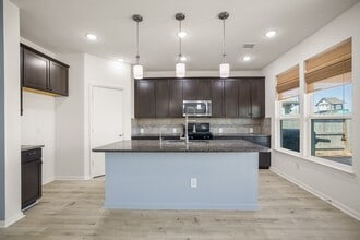 Building Photo - 4118 Lake Cypress Cir