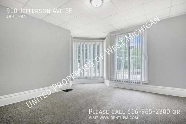 Building Photo - Available Now | 4 Bed, 2 Bath Single Famil...