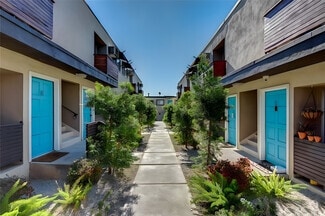 Building Photo - 1305 N Garfield Ave