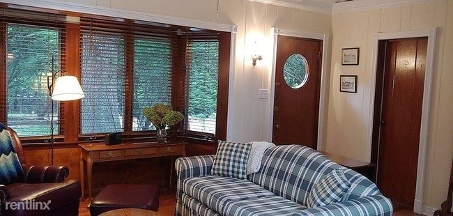 Foto del edificio - 2 br, 1 bath House - 3807 Manawa Lane