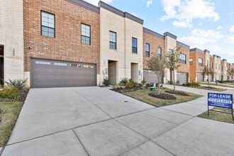 Building Photo - 2065 Layla Dr