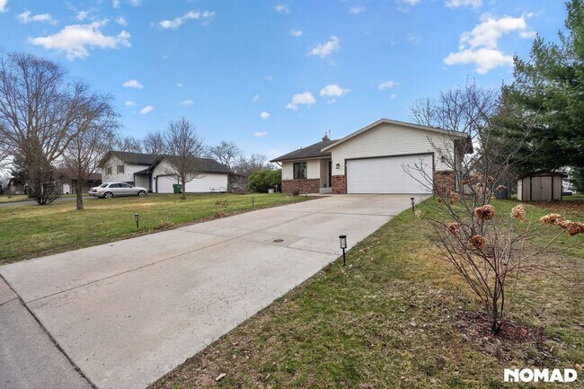 Foto del edificio - 7633 83rd Ave N