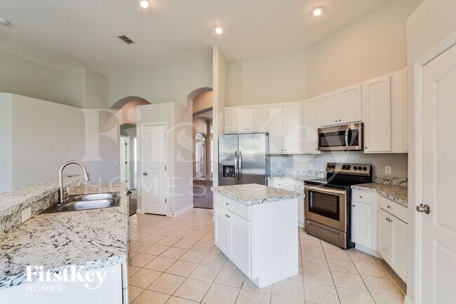 Foto del edificio - 13856 Magnolia Glen Cir