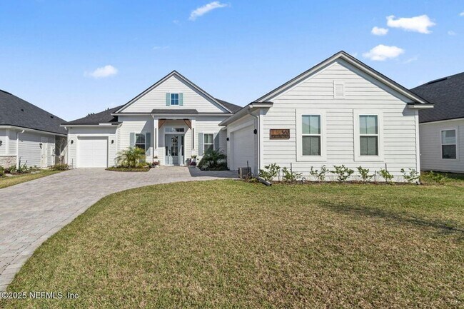 Building Photo - Executive Home in Silver Leaf- Enjoy this ...