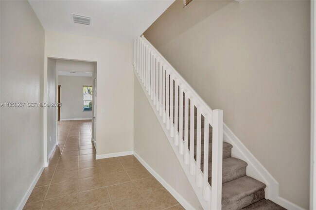 Foto del edificio - 9500 SW 167th Ave