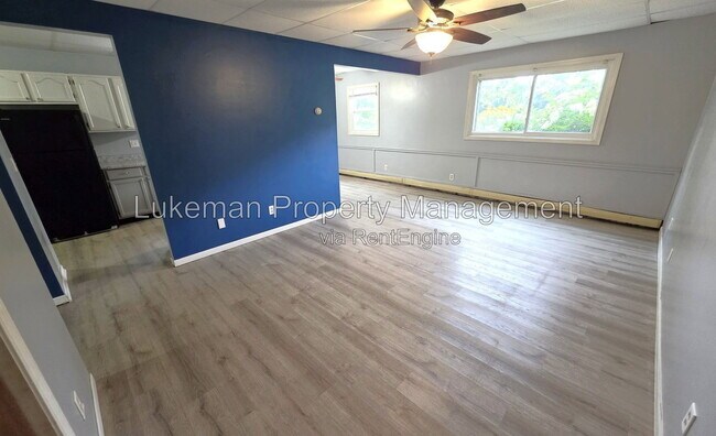 Foto del edificio - 46131 S Lakeshore Dr