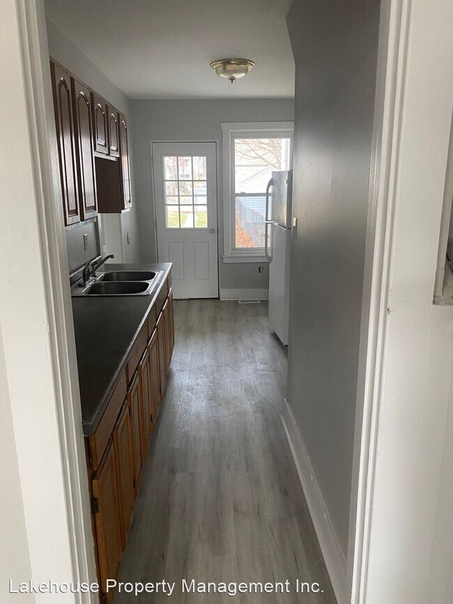 Building Photo - 3 br, 1 bath House - 2211 Penn Ave