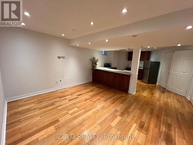 Building Photo - 6505 Warbler Ln