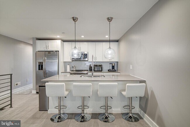 Foto del edificio - 1747 N Marshall St