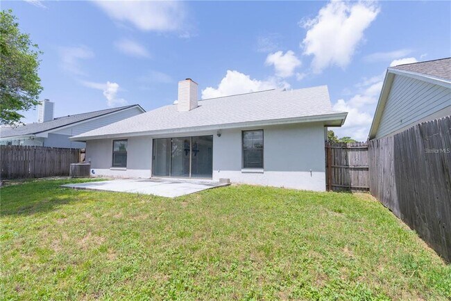 Foto del edificio - 660 Holbrook Cir