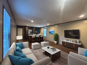 Building Photo - 606 Eloise St